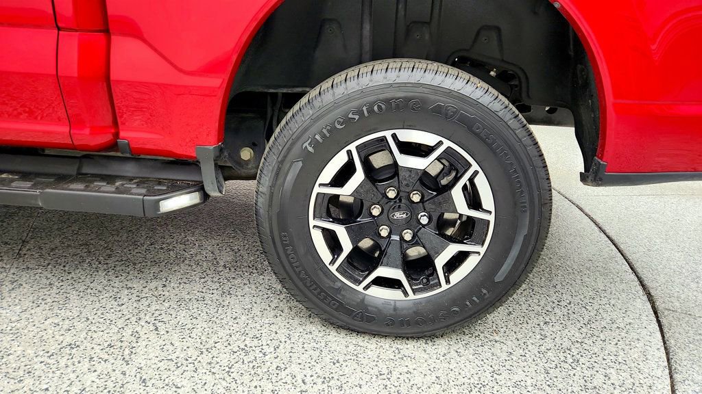 Used 2023 Ford F150 Lightning XLT AWD/4WD image 9