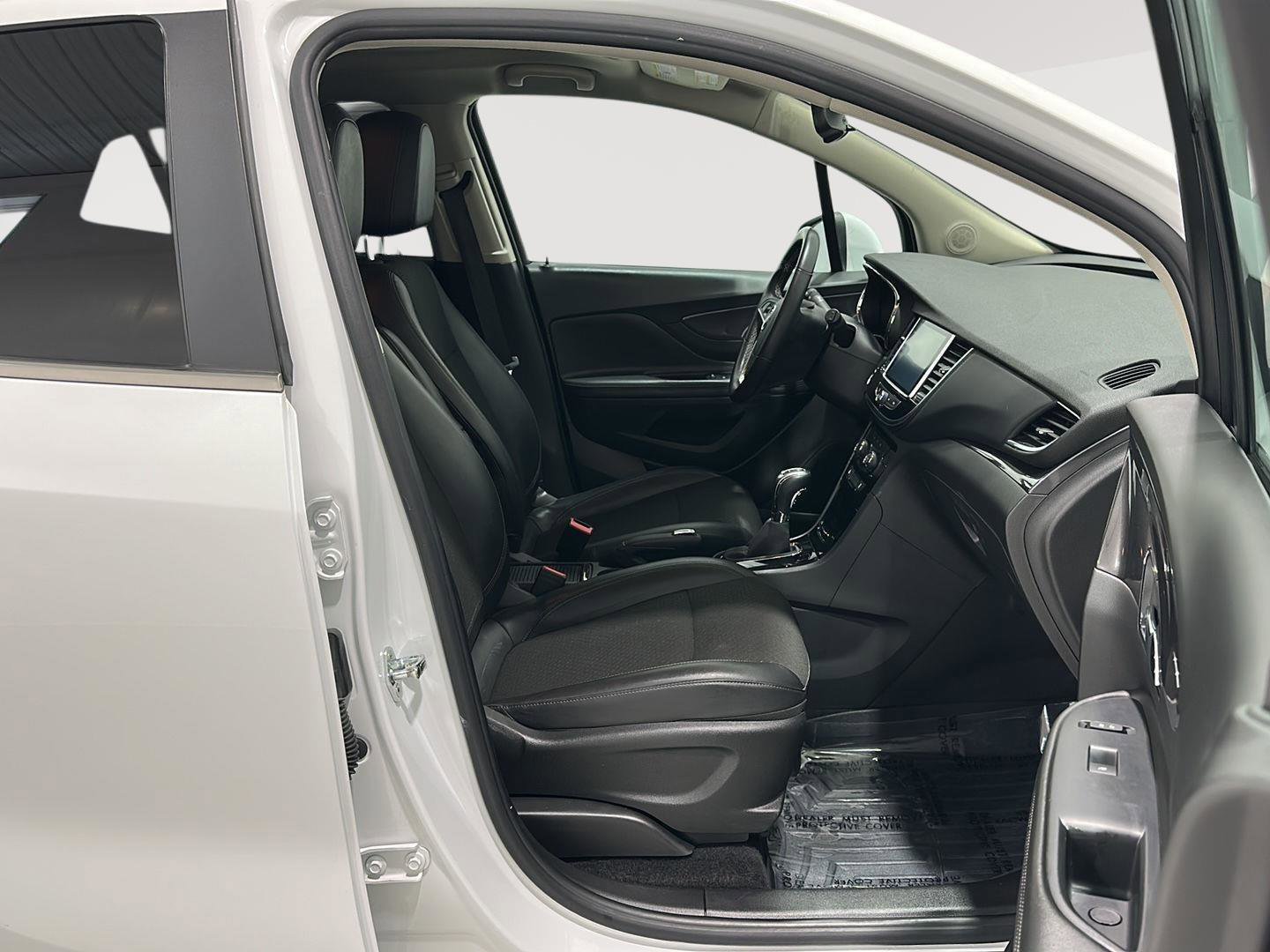 Used 2018 Buick Encore Preferred AWD/4WD image 23