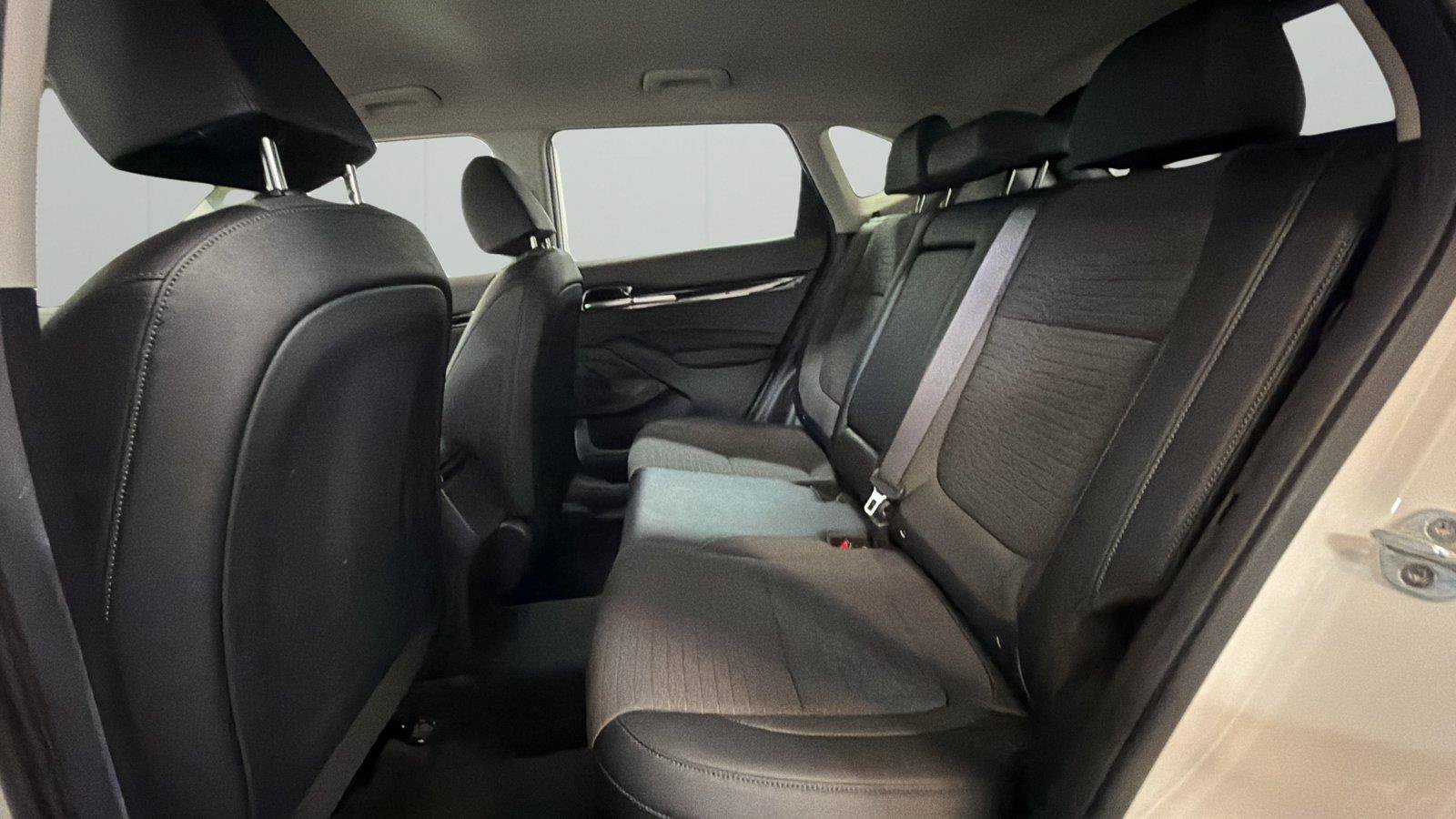 Used 2021 Kia Seltos S FWD image 11