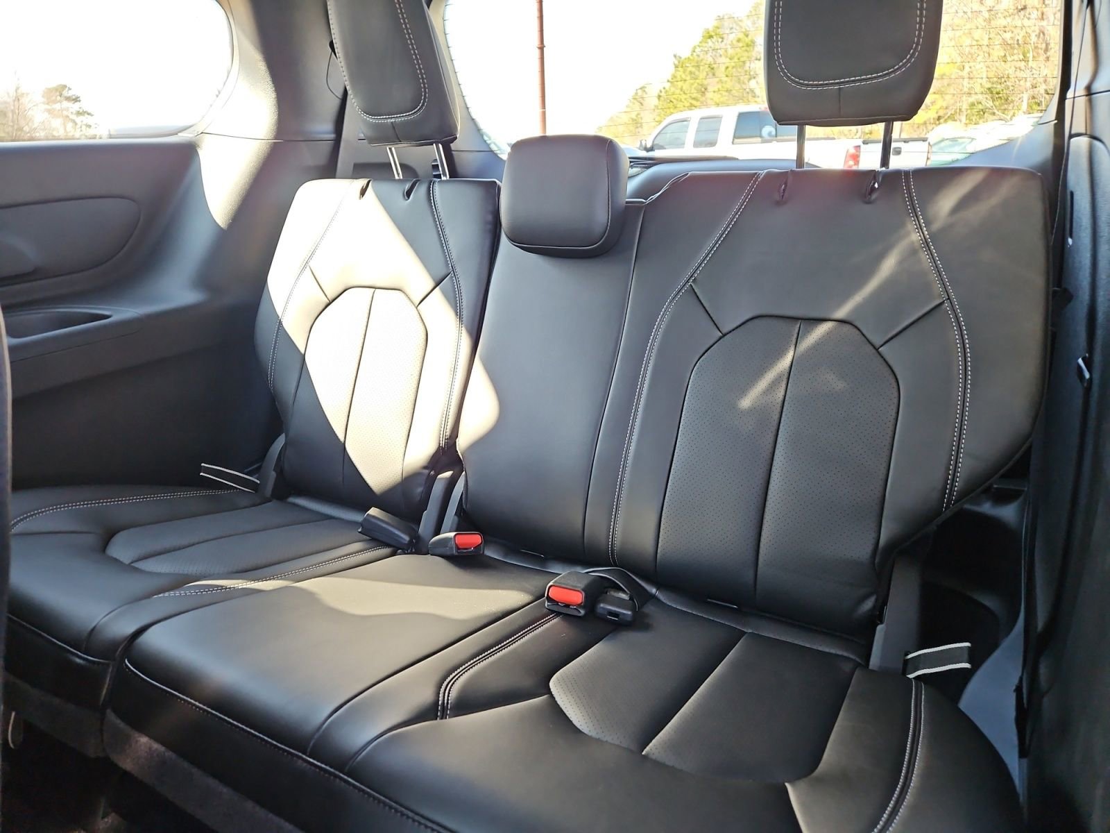 New 2026 Chrysler Pacifica Select image 20