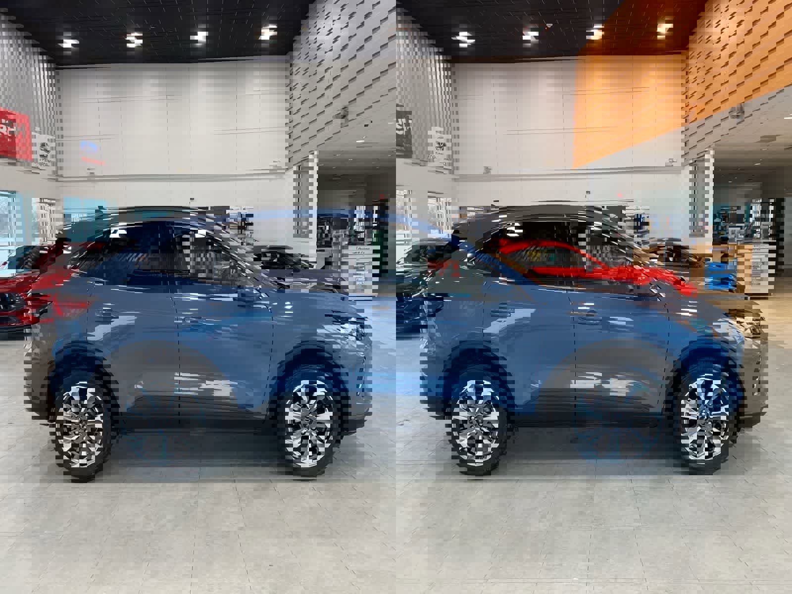 Used 2023 Ford Escape Platinum image 6