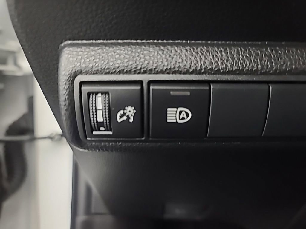 Used 2023 Toyota Corolla SE image 28