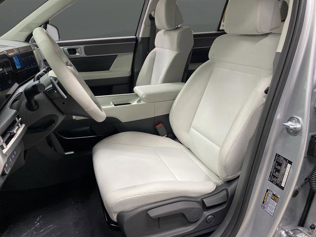 New 2026 Hyundai Santa Fe SE image 4