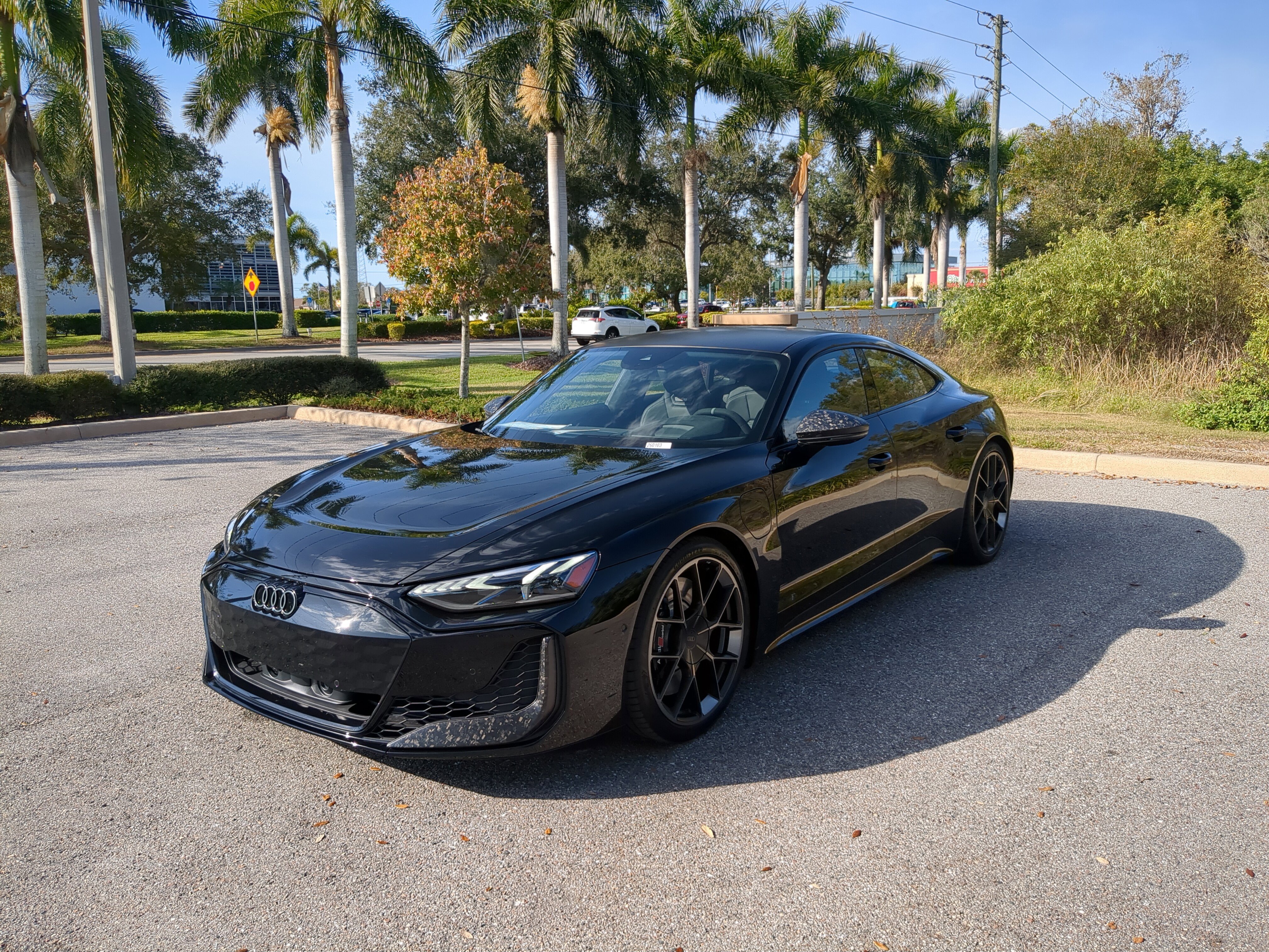 New 2026 Audi RS e-tron GT performance image 8