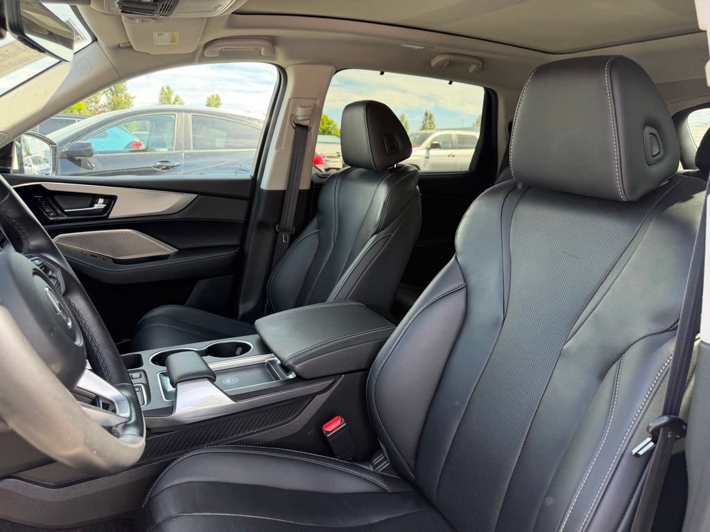 Used 2023 Acura MDX w/ Technology Package AWD/4WD image 15