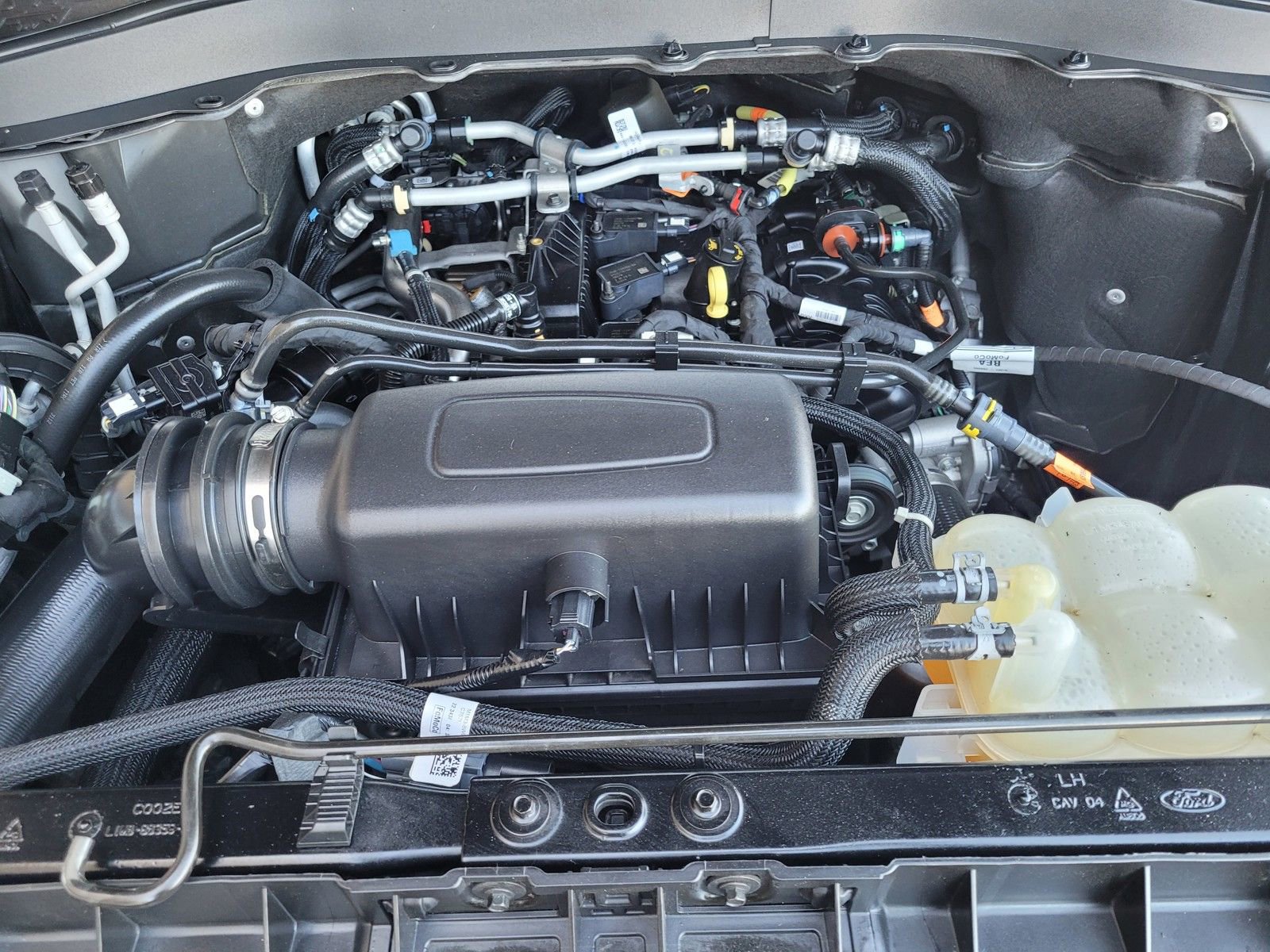 Used 2023 Ford Explorer XLT w/ Equipment Group 202A image 30