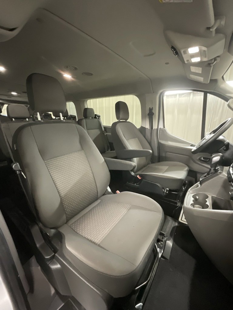 Used 2023 Ford Transit 350 XLT image 11