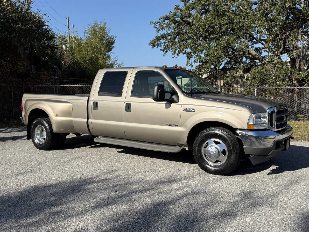 Used 2002 Ford F350 2WD Crew Cab DRW Super Duty image 6