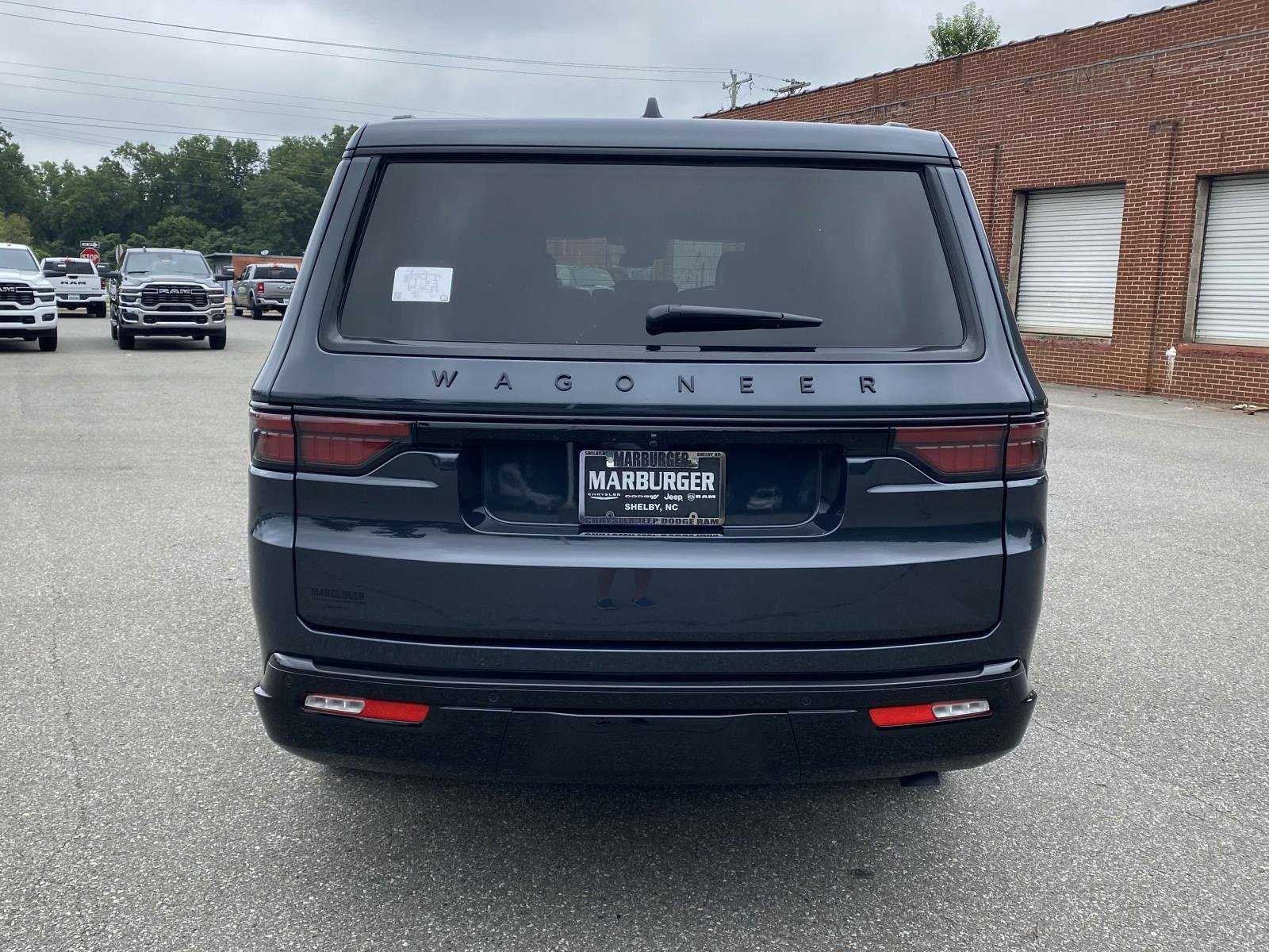 New 2025 Jeep Wagoneer L Series II w/ Convenience Group I image 6