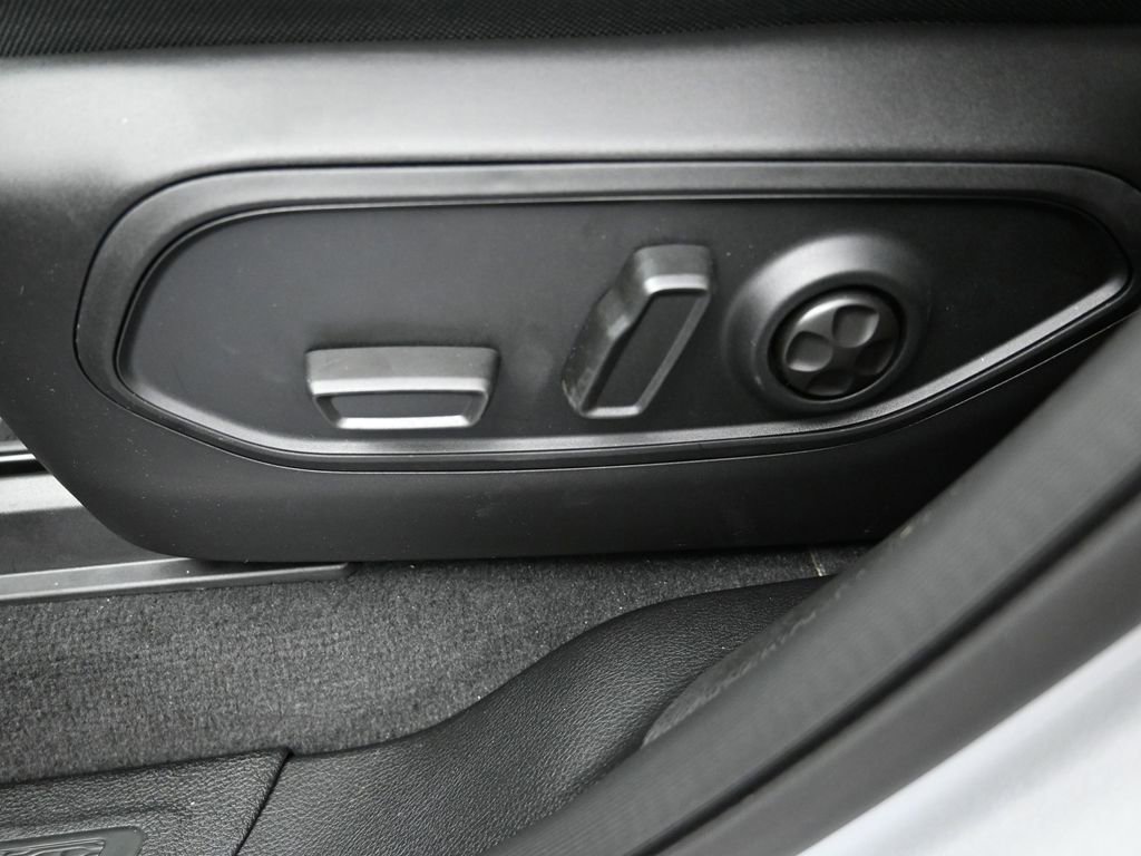 New 2026 Jeep Grand Cherokee L 4WD image 13