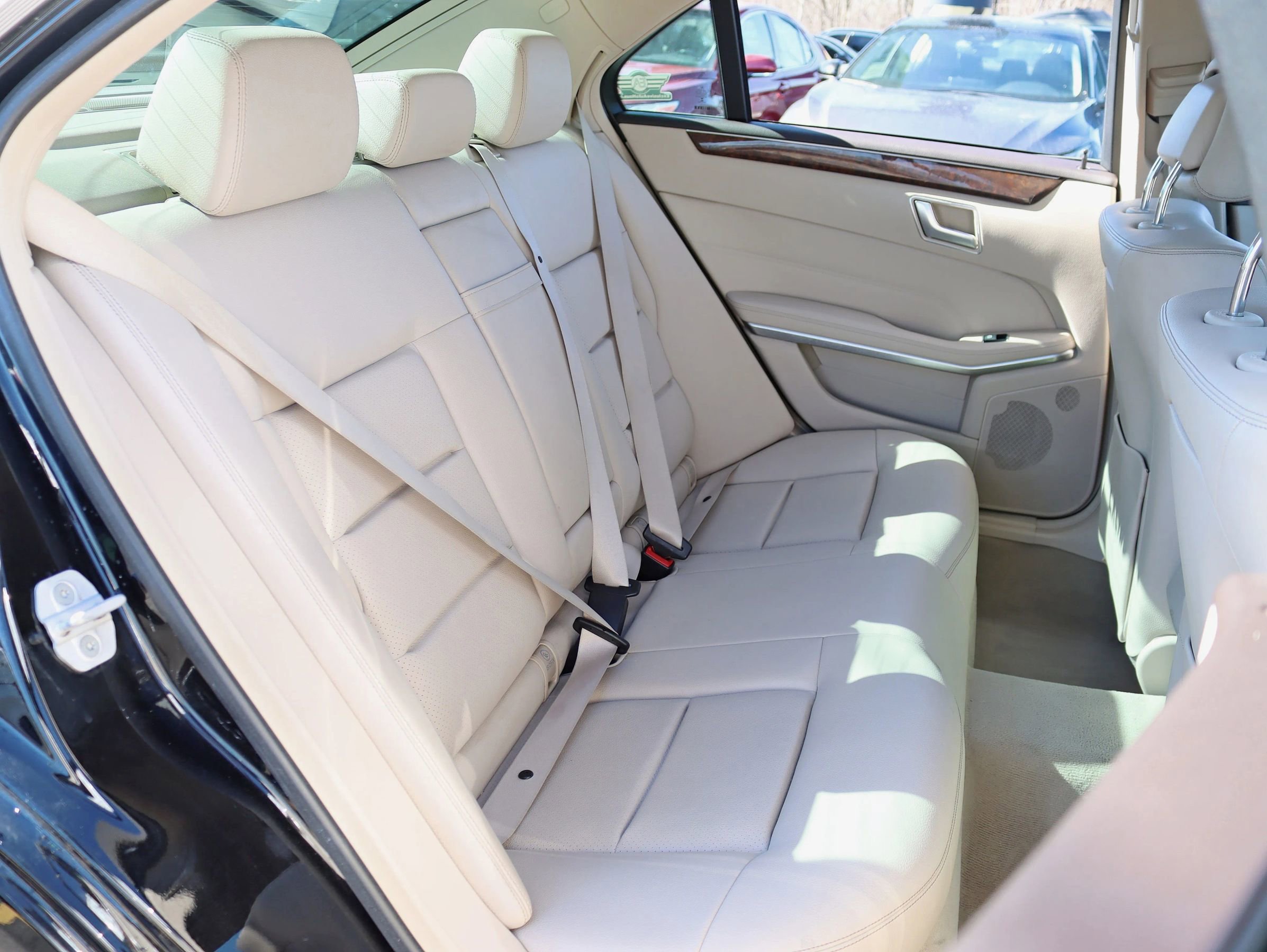 Used 2014 Mercedes-Benz E 350 4MATIC Sedan image 30