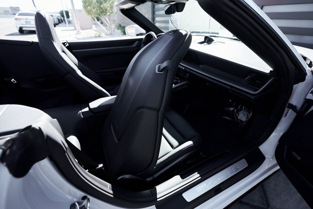 Used 2024 Porsche 911 Carrera 4S image 36
