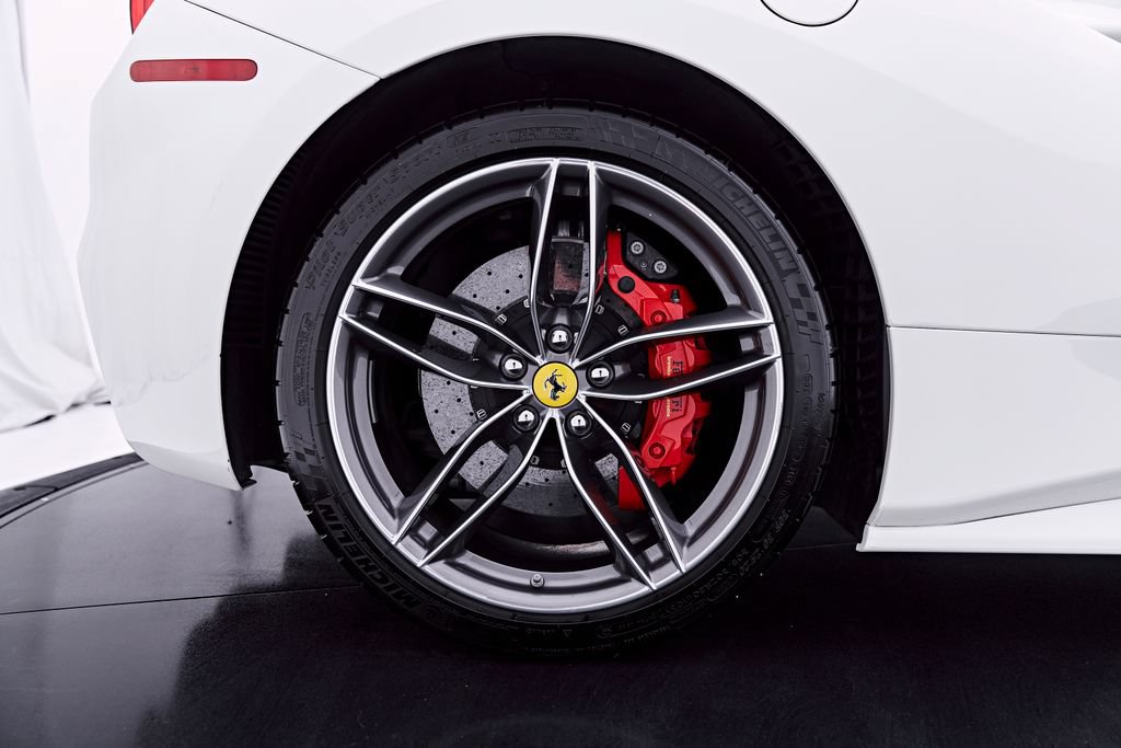 Used 2019 Ferrari 488 Spider RWD image 43