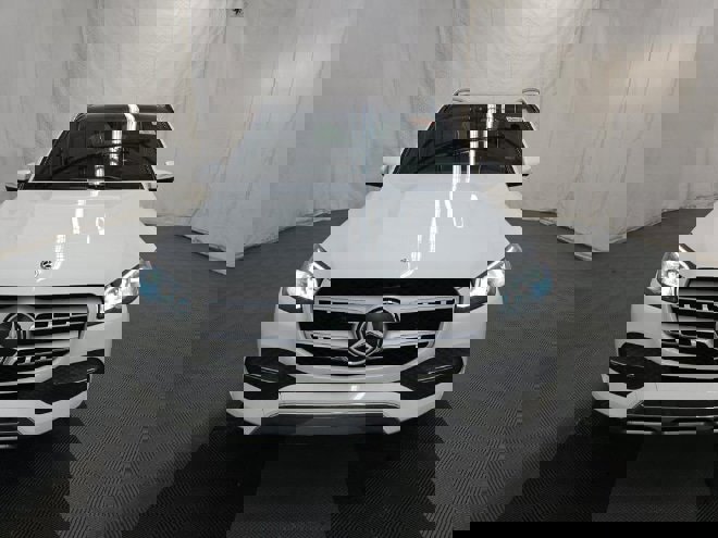 Used 2021 Mercedes-Benz GLS 450 4MATIC image 2