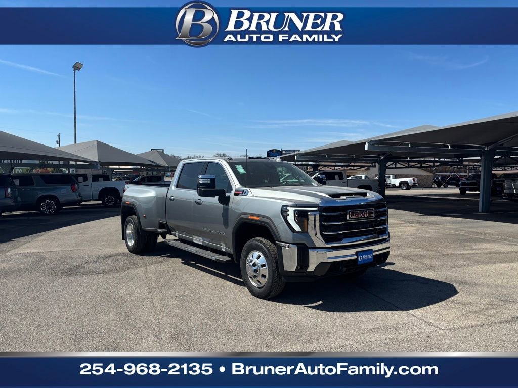 New 2026 GMC Sierra 3500 SLT w/ SLT Convenience Package image 3