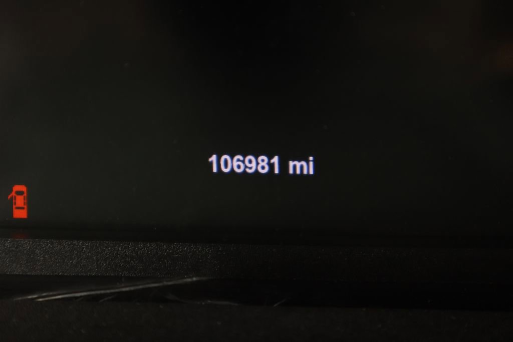 Used 2017 RAM 1500 Laramie image 11