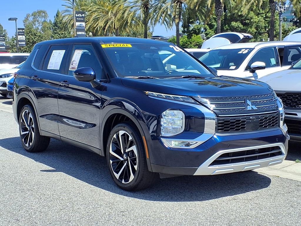 Used 2024 Mitsubishi Outlander SE AWD/4WD image 5