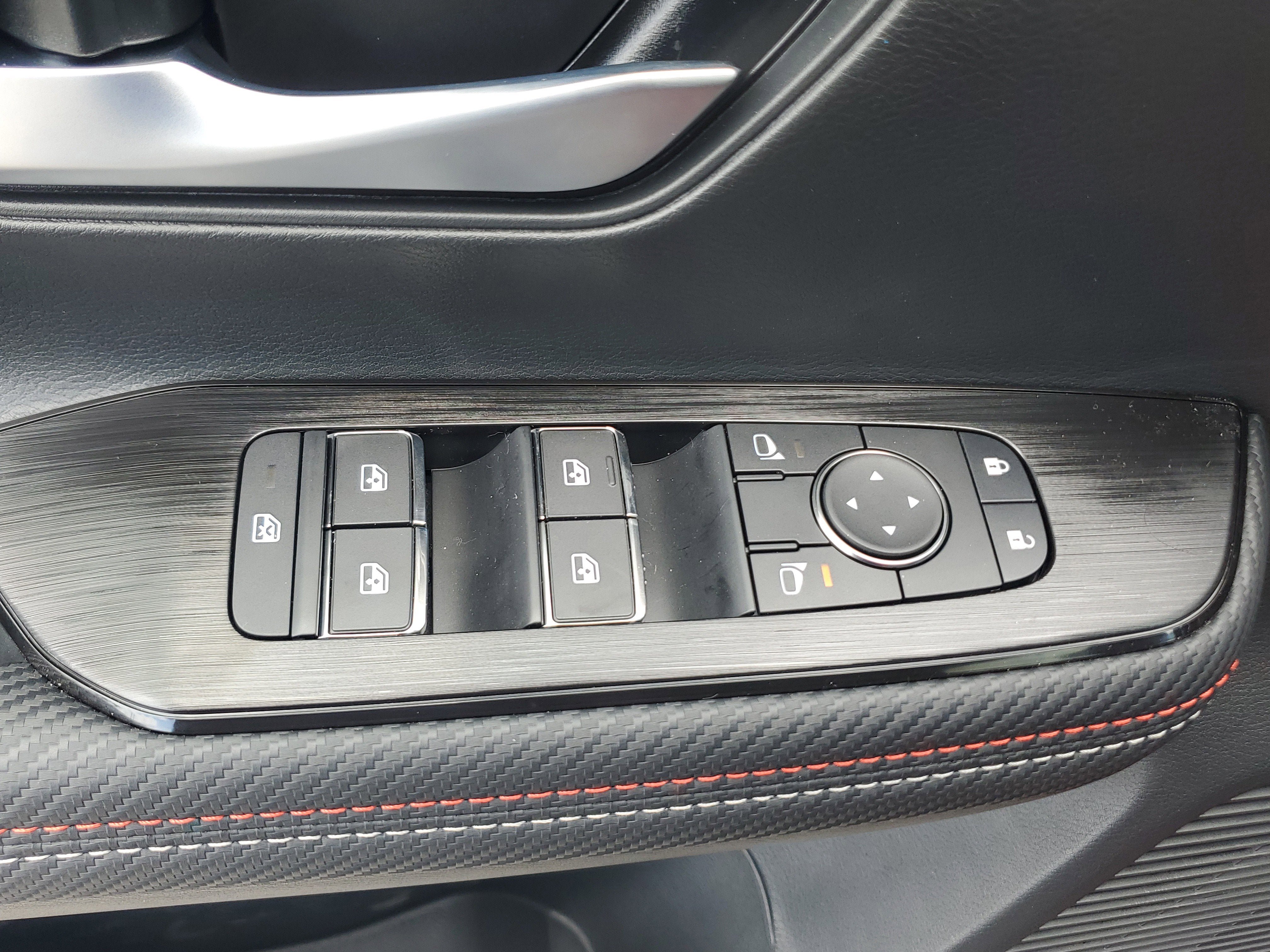 New 2026 Nissan Kicks SR FWD image 13