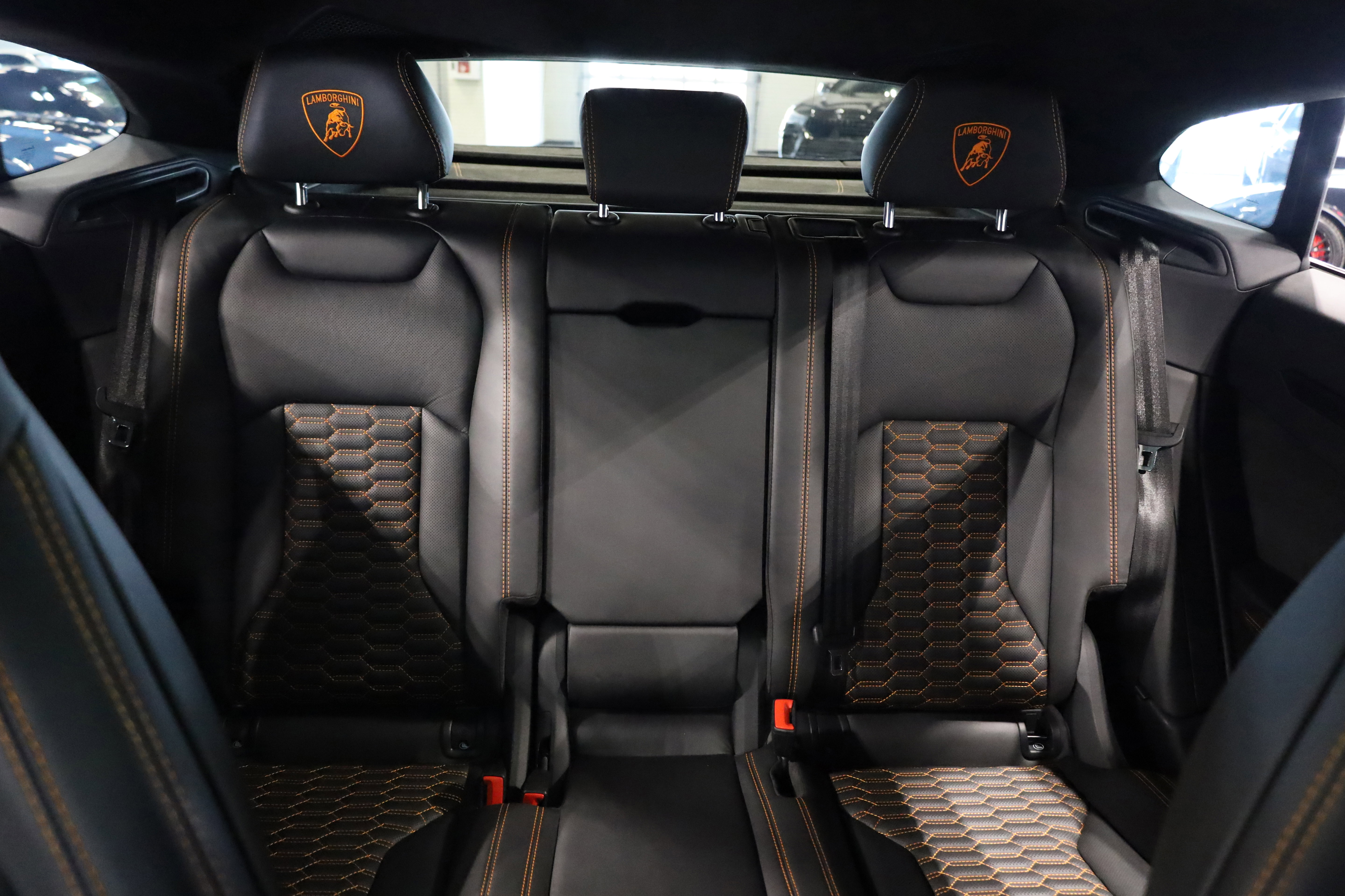 Used 2021 Lamborghini Urus image 35