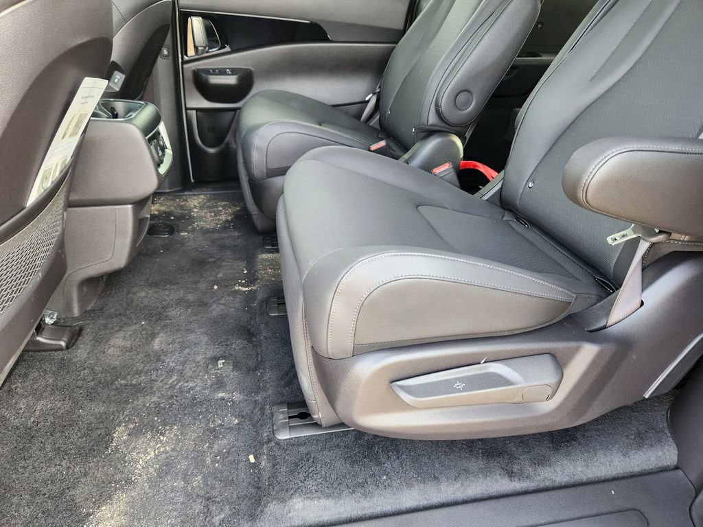 New 2026 Kia Carnival SX Prestige FWD image 9