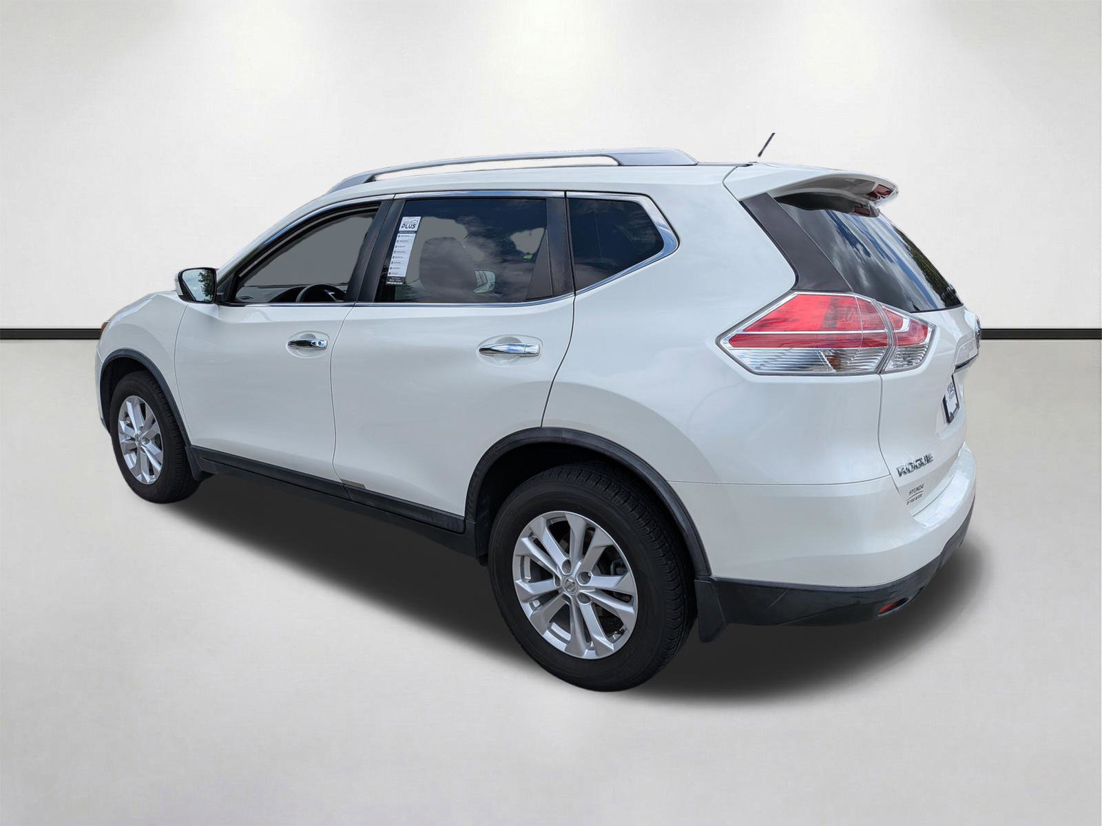 Used 2016 Nissan Rogue SV AWD/4WD image 6