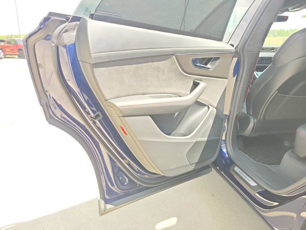 Used 2022 Audi RS Q8 image 7