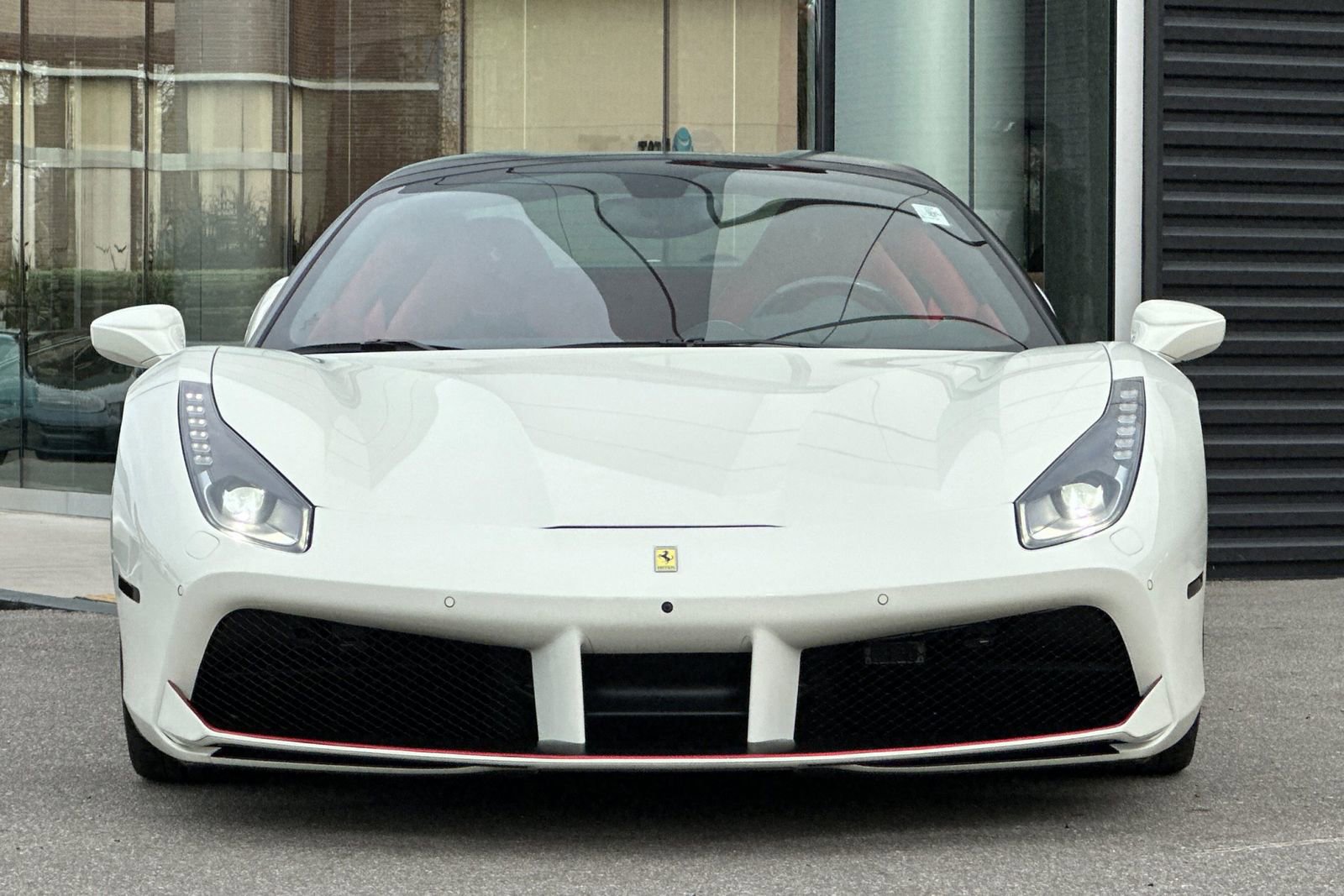Used 2017 Ferrari 488 Spider image 11