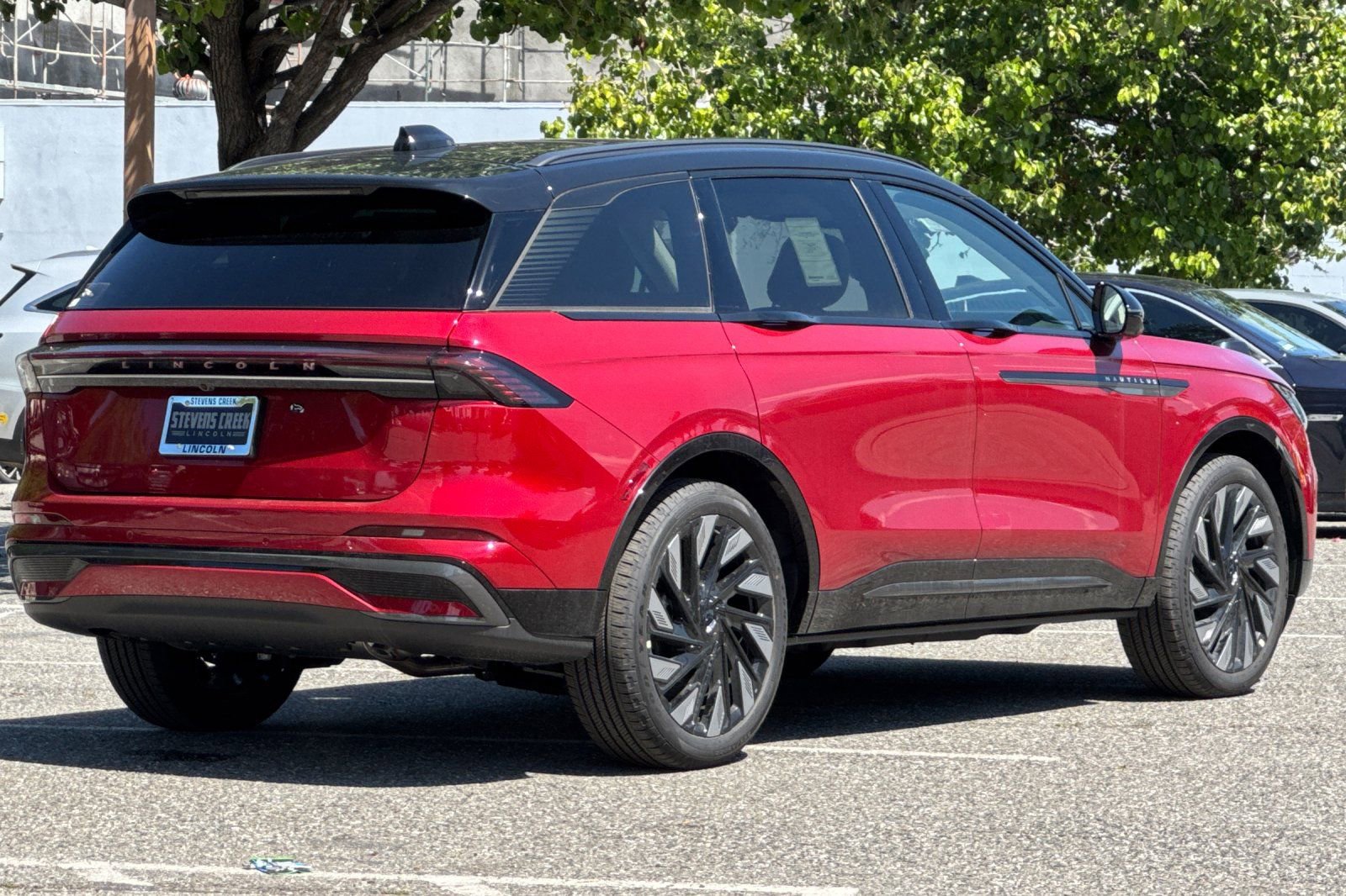 New 2026 Lincoln Nautilus Reserve AWD/4WD image 5