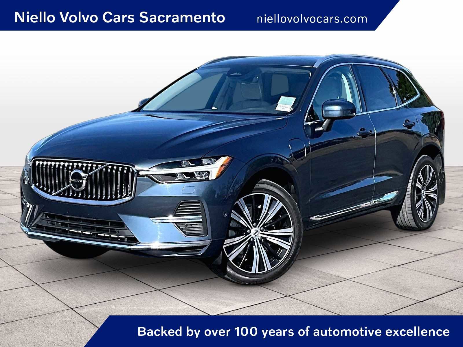 Used 2023 Volvo XC60 T8 Plus w/ Climate Package image 1