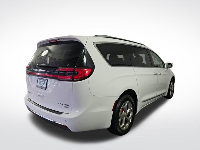 Used 2021 Chrysler Pacifica Limited image 7