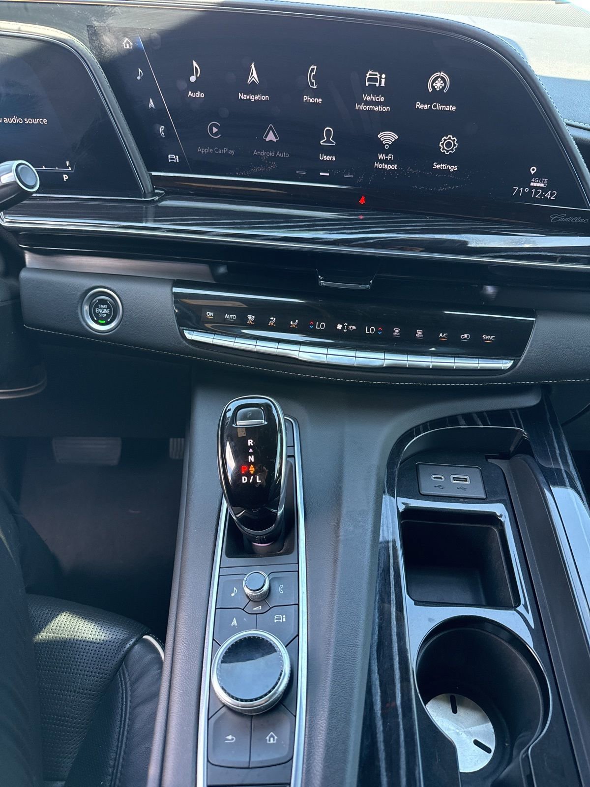 Used 2021 Cadillac Escalade ESV Sport w/ Driver Assist Tech Package AWD/4WD image 8