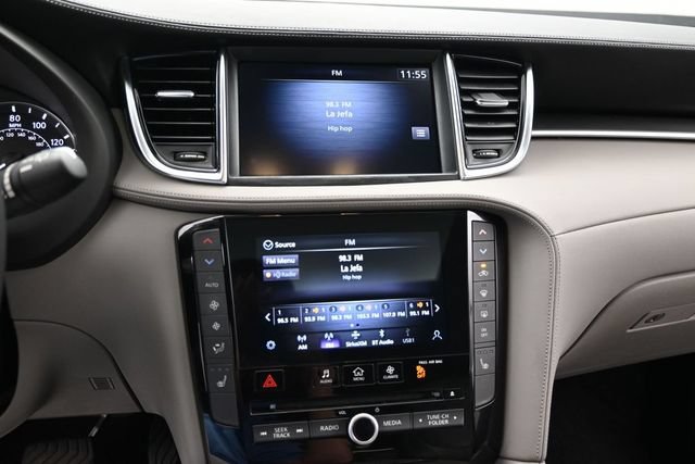 Used 2023 INFINITI QX50 Luxe w/ Accent Package FWD image 25