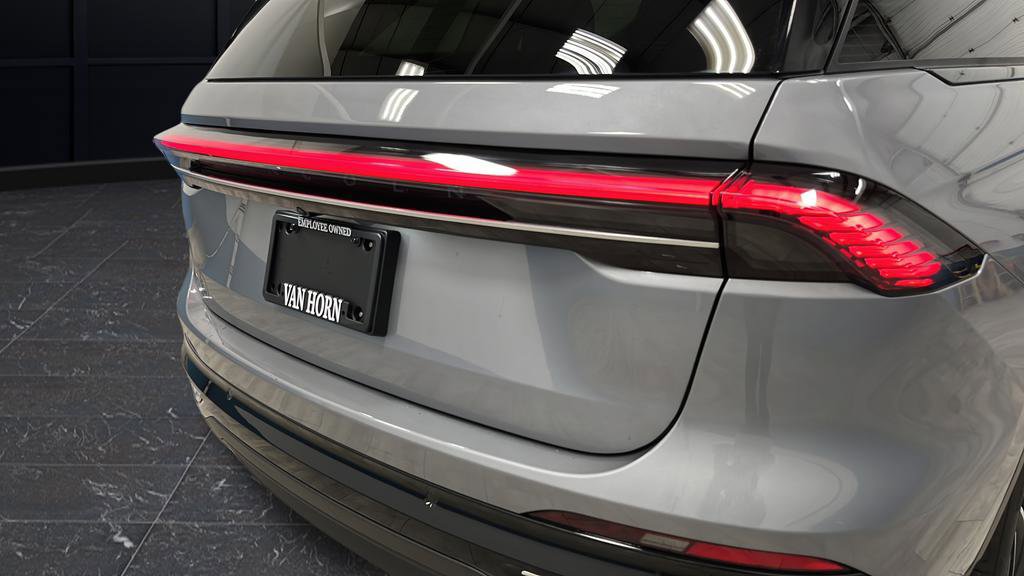 Used 2025 Lincoln Nautilus Premier w/ Equipment Group 102A AWD/4WD image 34