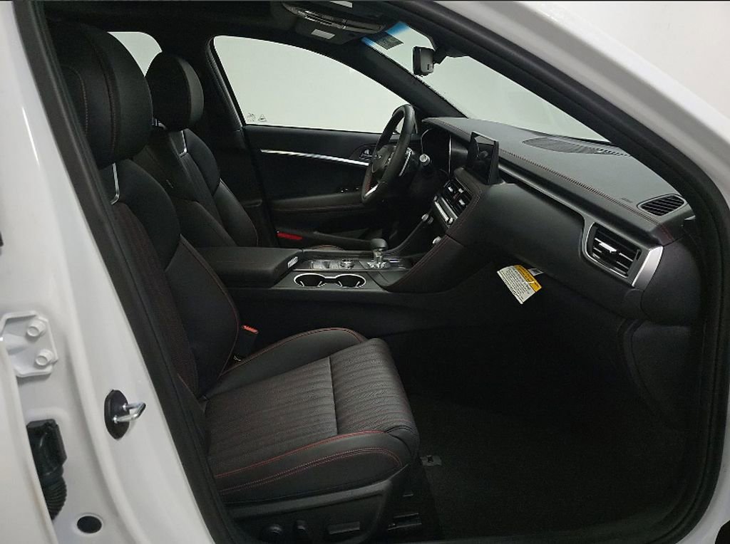 Used 2026 Genesis G70 3.3T Sport Prestige image 11
