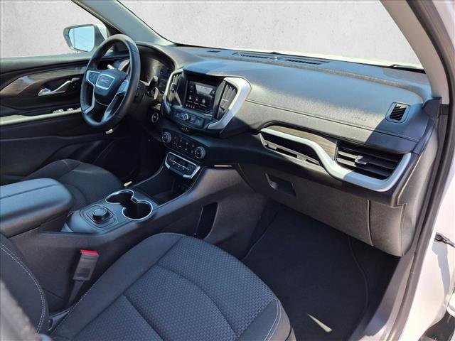 Used 2024 GMC Terrain SLE FWD image 21