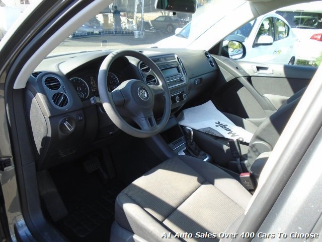 Used 2012 Volkswagen Tiguan S FWD image 5