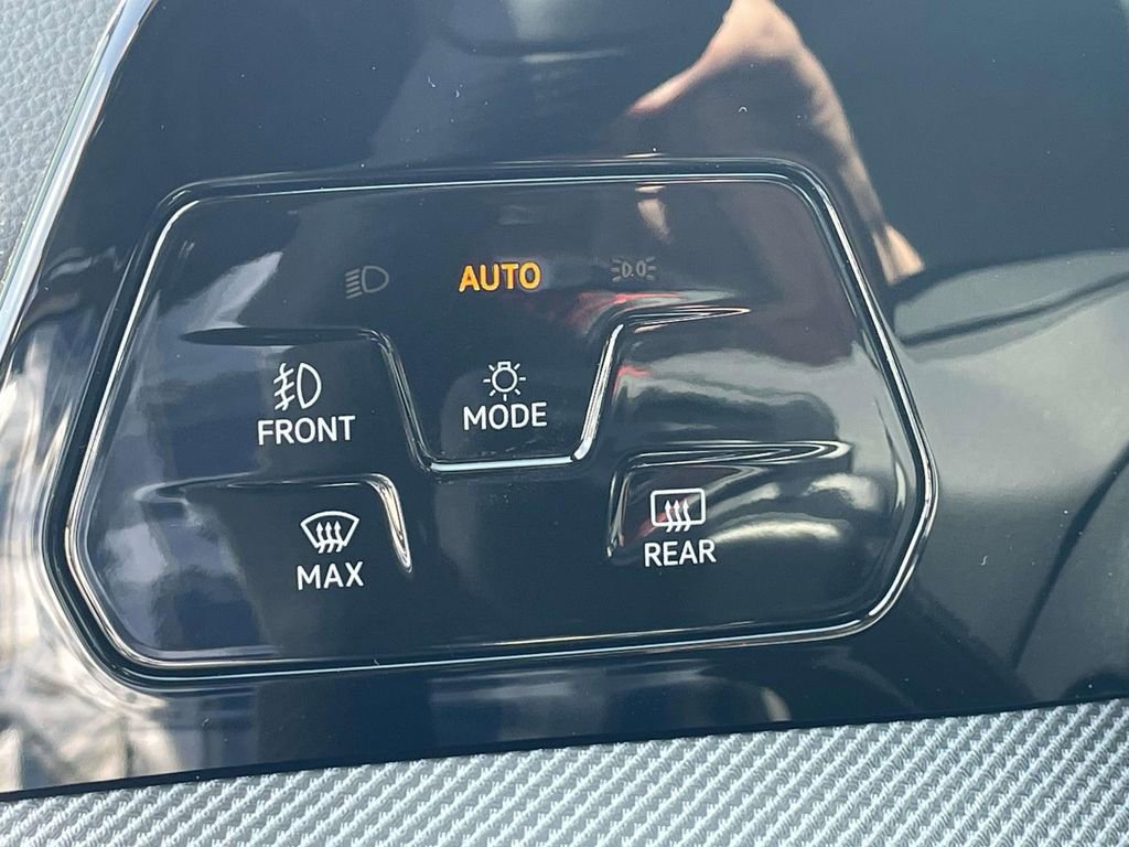 Used 2025 Volkswagen GTI SE w/ SE Leather Seating Package FWD image 15