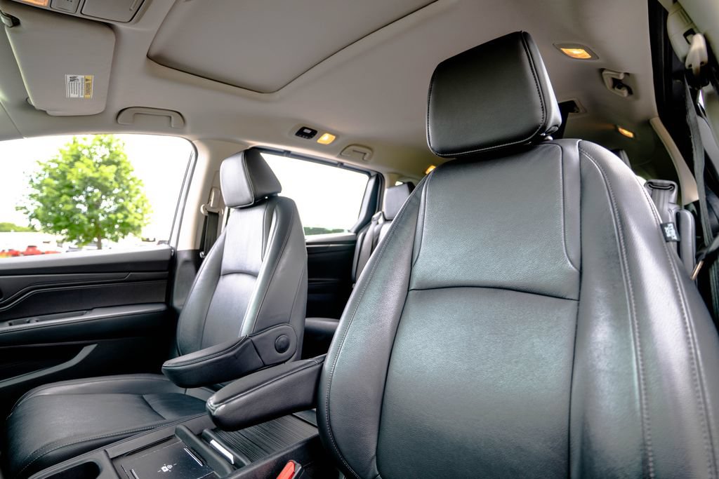 Used 2025 Honda Odyssey EX-L image 6