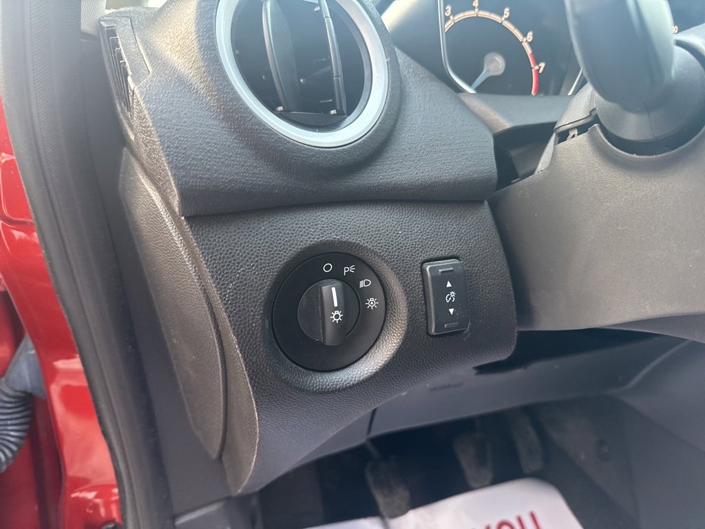 Used 2019 Ford Fiesta SE image 16