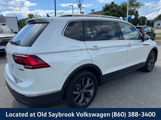 Certified 2023 Volkswagen Tiguan SE w/ Panoramic Sunroof Package AWD/4WD image 5