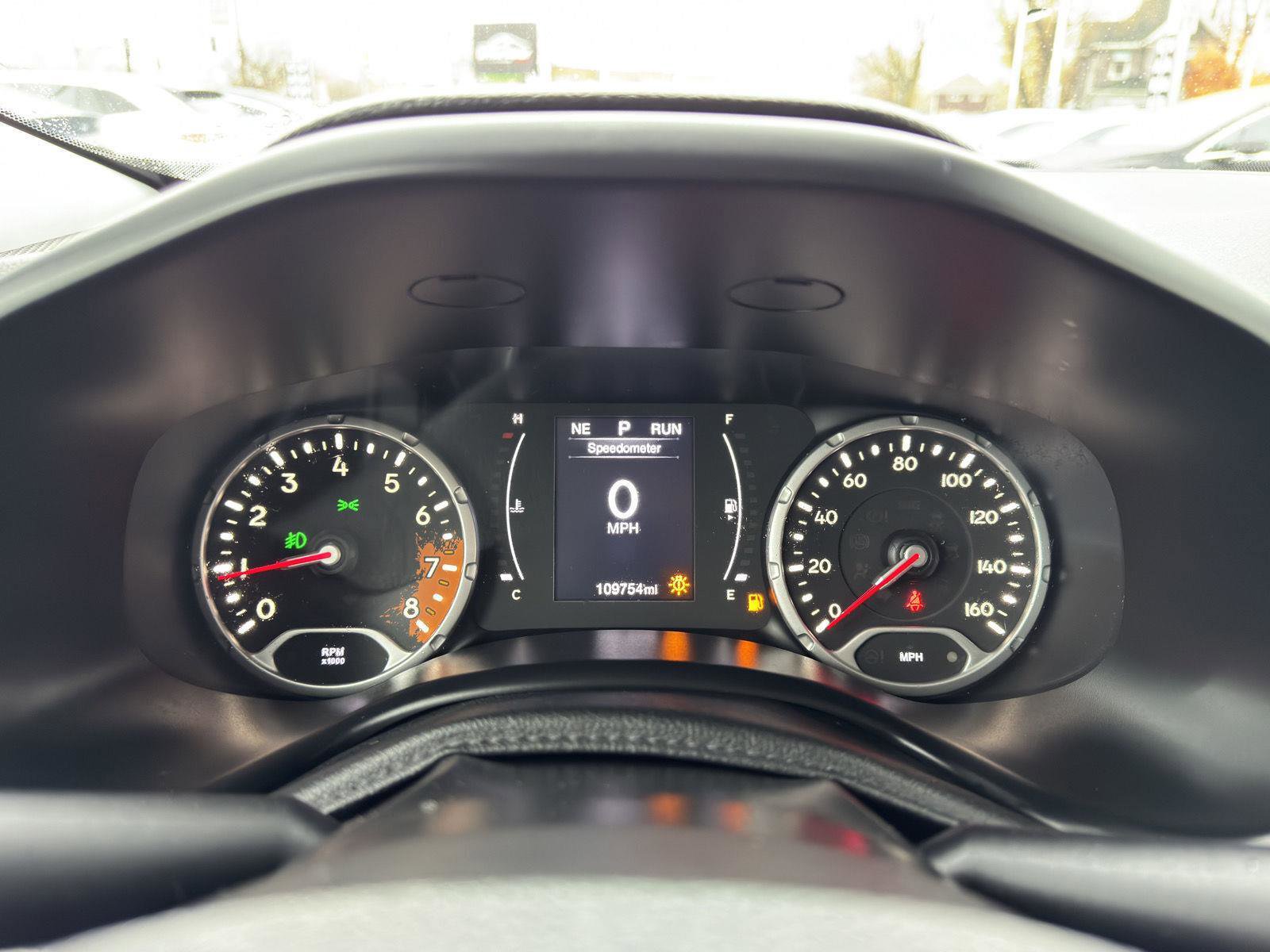 Used 2017 Jeep Renegade Altitude image 22