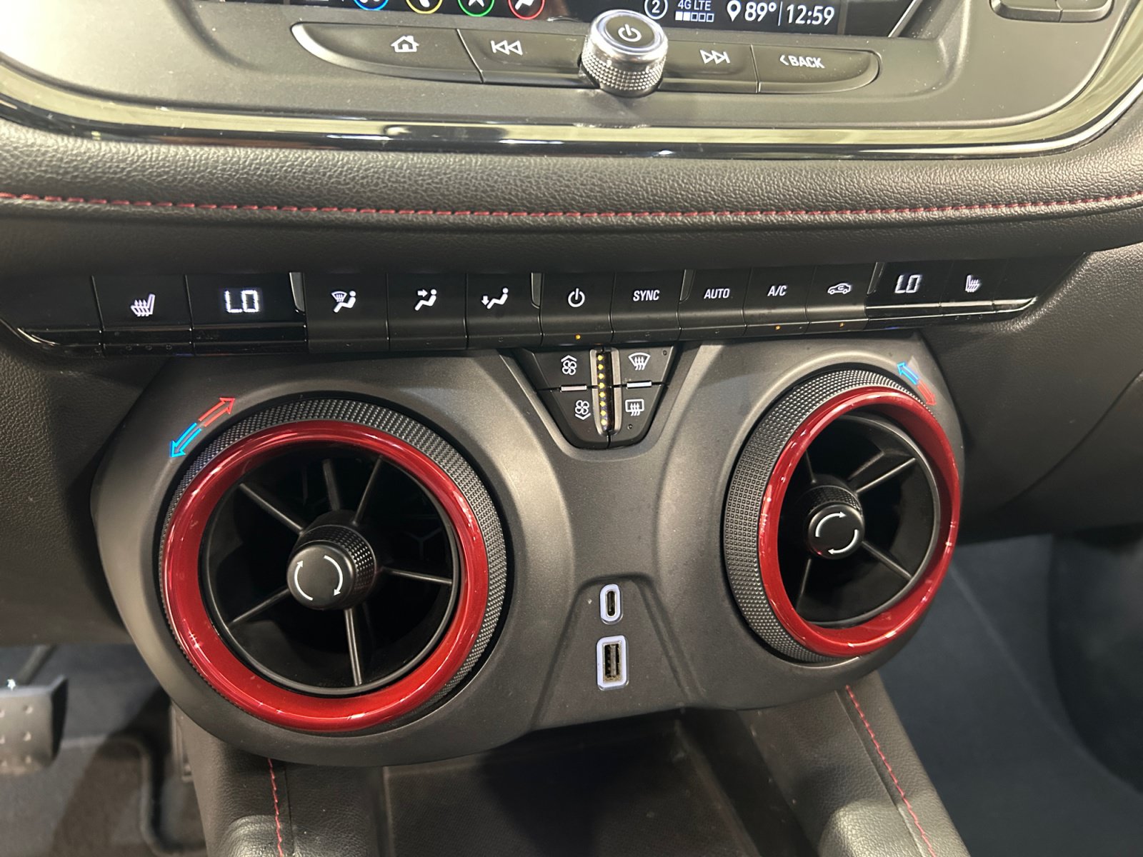 Used 2020 Chevrolet Blazer RS w/ LPO, Floor Liner Package FWD image 17