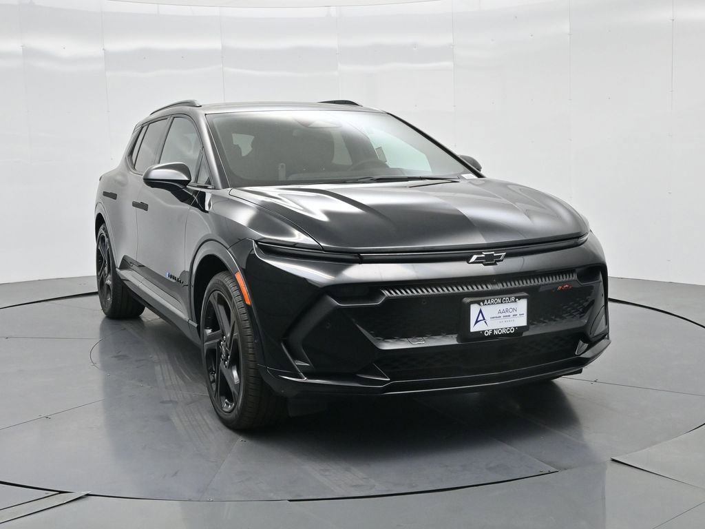 Used 2024 Chevrolet Equinox EV RS image 3