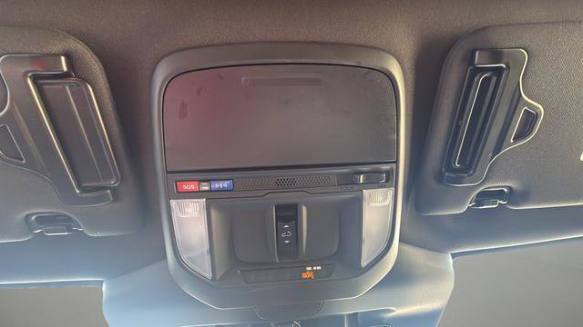 Used 2023 Subaru Forester Touring w/ Popular Package #2 image 18