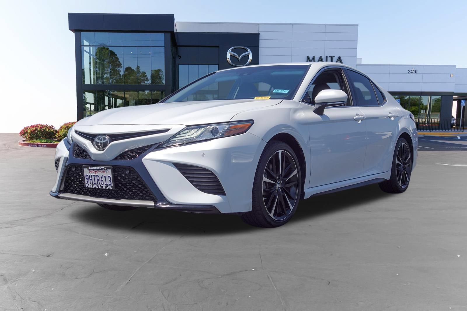 Used 2018 Toyota Camry XSE FWD image 7