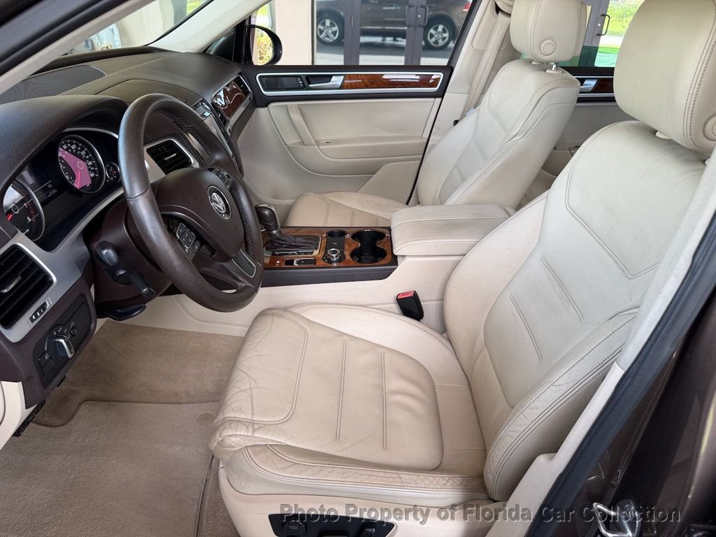 Used 2012 Volkswagen Touareg VR6 AWD/4WD image 7