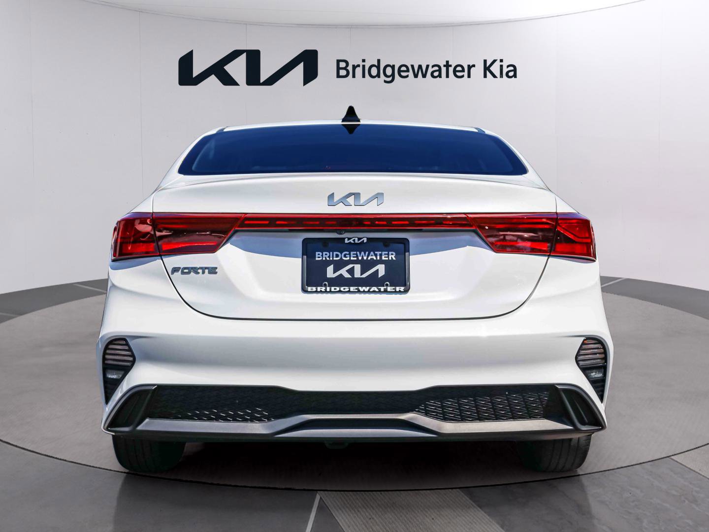 Certified 2023 Kia Forte LXS w/ LXS Technology Package FWD image 5