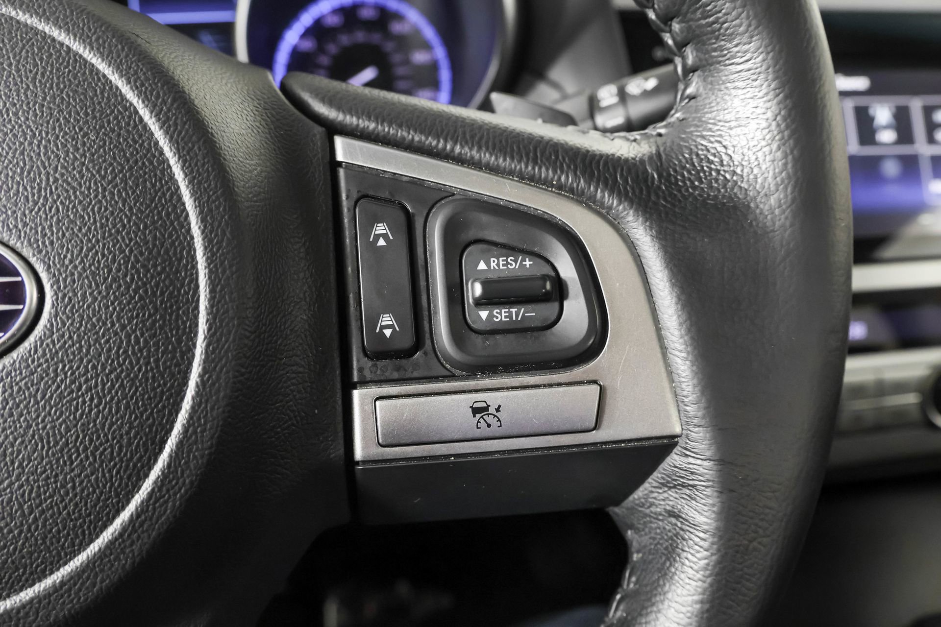 Used 2015 Subaru Outback 2.5i Limited AWD/4WD image 31