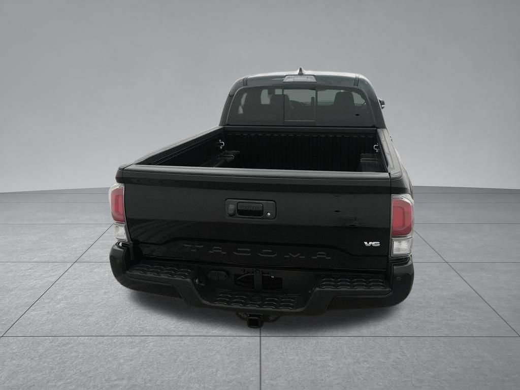 Used 2022 Toyota Tacoma TRD Sport w/ Technology Package RWD image 9