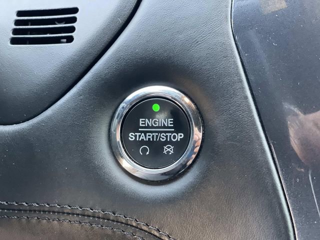 Used 2018 Ford Explorer Platinum image 17